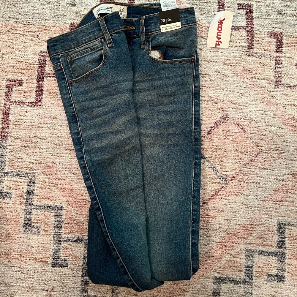 Abercombie Jeans size 6L